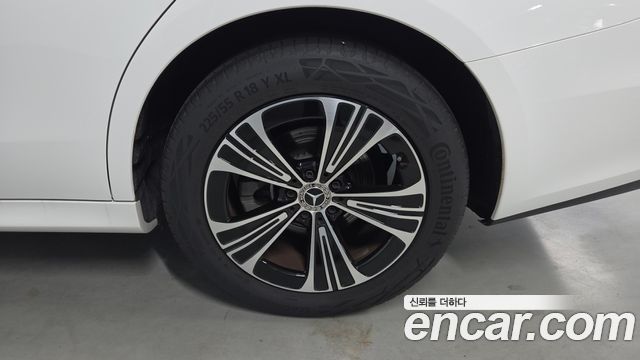 Mercedes-Benz E-Class (W214) E200 Avantgarde 2026 — фото 5