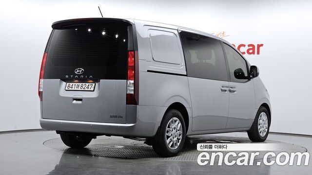 Hyundai Staria Cargo 5-Seater Modern 2022 — фото 2