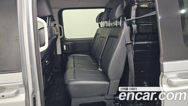 Hyundai Staria Cargo 5-Seater Modern 2022 — фото 12
