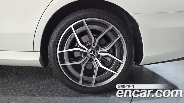 Mercedes-Benz E-Class (W213) E220d 4MATIC AMG Line 2021 — фото 21