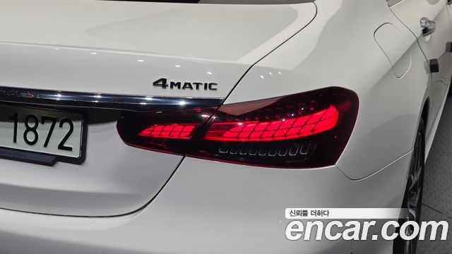 Mercedes-Benz E-Class (W213) E220d 4MATIC AMG Line 2021 — фото 23