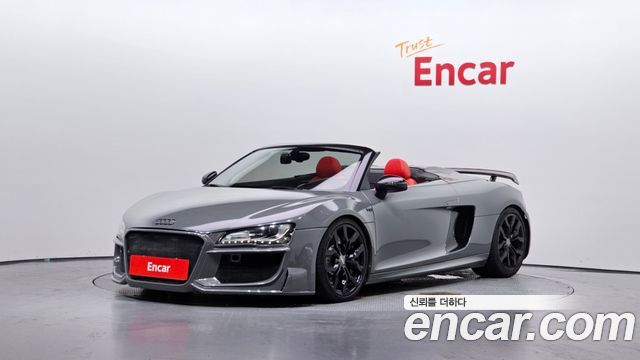 Audi R8 5.2 V10 Spyder 2012 — фото 1