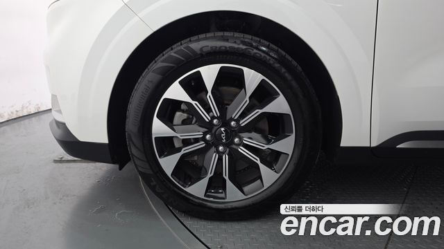 Kia Carnival (IV) Gasoline 9-Seater Signature 2023 — фото 5