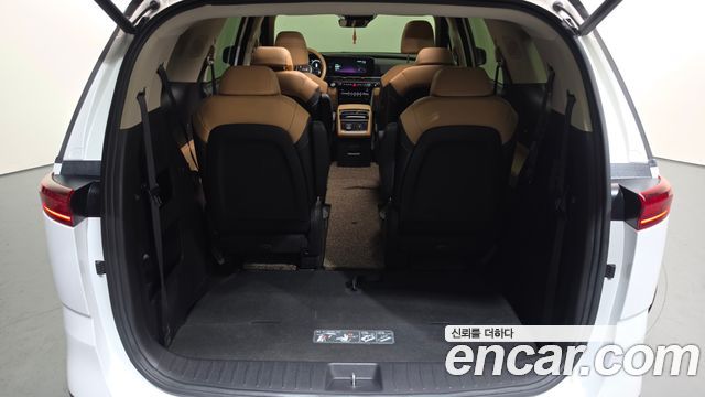 Kia Carnival (IV) Gasoline 9-Seater Signature 2023 — фото 18