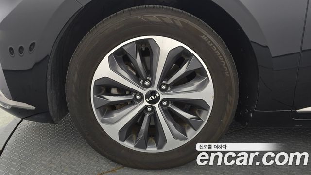 Kia K8 Hybrid Noblesse Lite 2022 — фото 5
