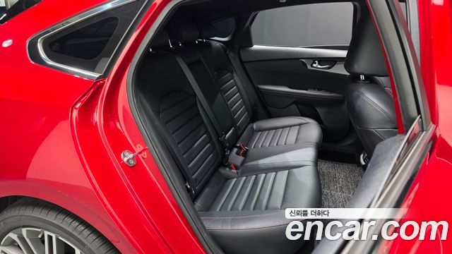 Kia K3 (II) 1.6 Turbo GT 5Door Signature 2023 — фото 11