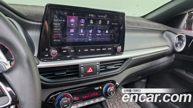 Kia K3 (II) 1.6 Turbo GT 5Door Signature 2023 — фото 15
