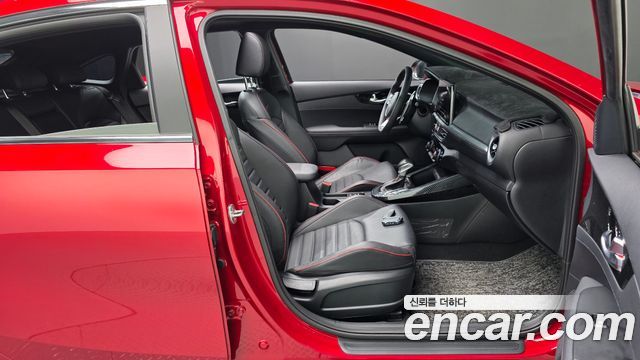 Kia K3 (II) 1.6 Turbo GT 5Door Signature 2023 — фото 26