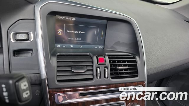 Volvo XC60 D4 1st 2015 — фото 15