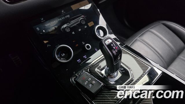 Land Rover Range Rover Evoque (II) P250 R-Dynamic SE 2022 — фото 9