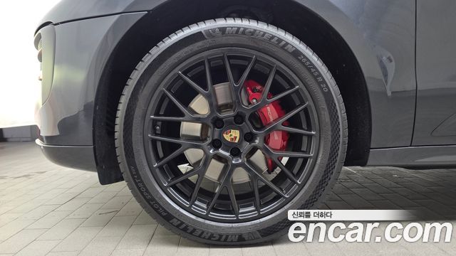 Porsche Macan 2.9 GTS 95B 2020 — фото 5