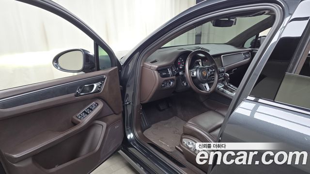 Porsche Macan 2.9 GTS 95B 2020 — фото 10