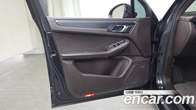 Porsche Macan 2.9 GTS 95B 2020 — фото 24
