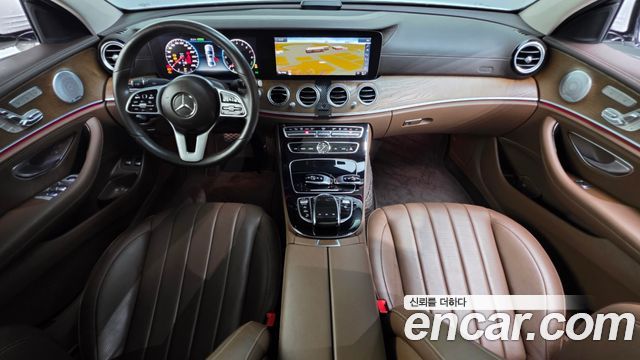Mercedes-Benz E-Class (W213) E300e Exclusive 2019 — фото 7