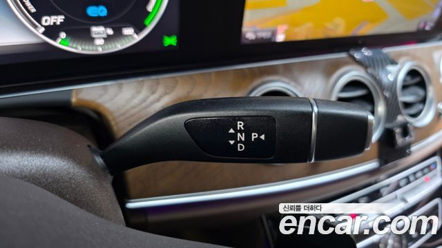 Mercedes-Benz E-Class (W213) E300e Exclusive 2019 — фото 9