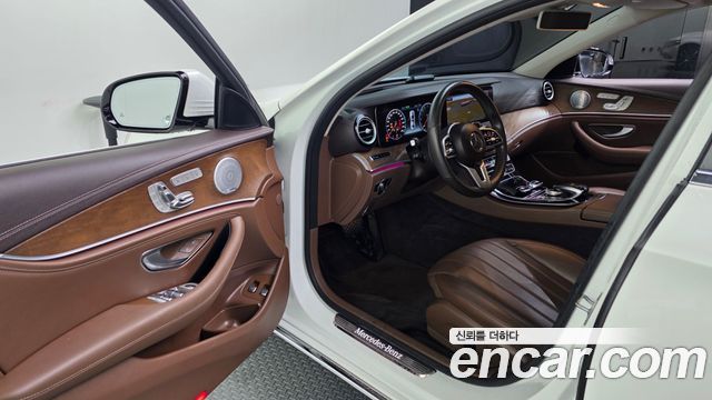 Mercedes-Benz E-Class (W213) E300e Exclusive 2019 — фото 10