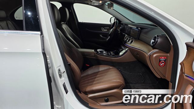 Mercedes-Benz E-Class (W213) E300e Exclusive 2019 — фото 11