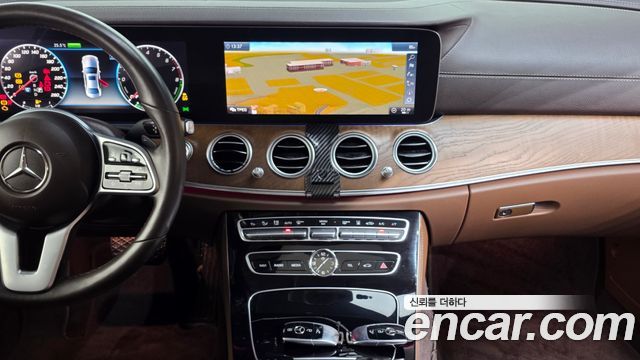 Mercedes-Benz E-Class (W213) E300e Exclusive 2019 — фото 14