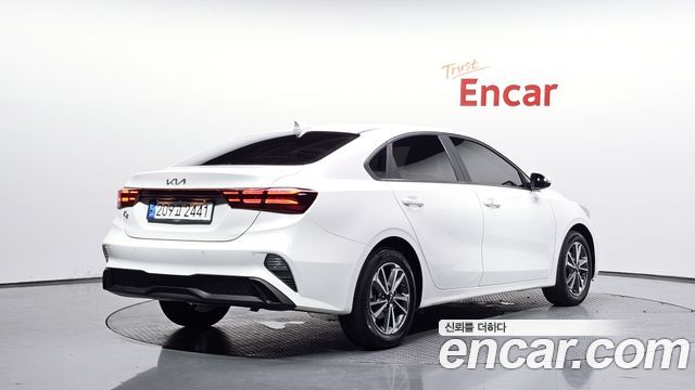 Kia K3 (II) 1.6 Prestige 2023 — фото 2