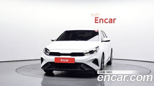Kia K3 (II) 1.6 Prestige 2023 — фото 3