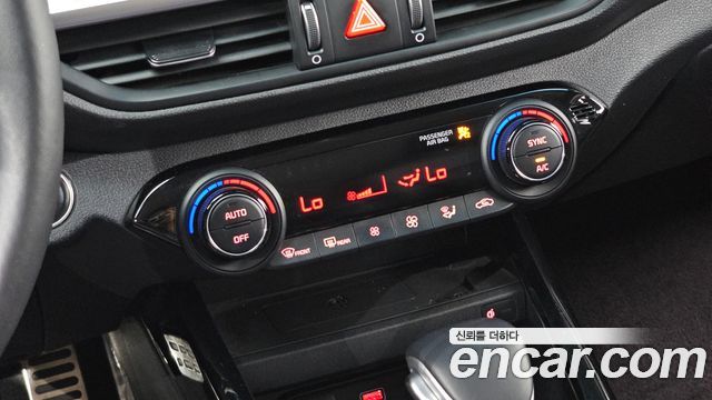 Kia K3 (II) 1.6 Prestige 2023 — фото 20