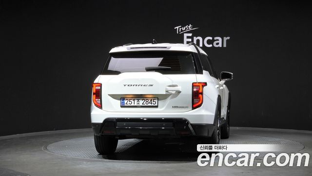 KG Mobility (SsangYong) Torres Gasoline 1.5 2WD Black Edition 2024 — фото 4