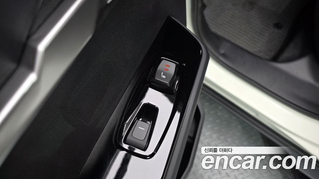 KG Mobility (SsangYong) Torres Gasoline 1.5 2WD Black Edition 2024 — фото 19