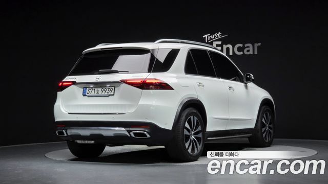 Mercedes-Benz GLE-Class (W167) GLE300d 4MATIC 2024 — фото 2