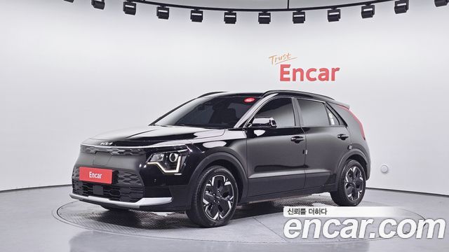 Kia Niro EV Air 2023 — фото 1