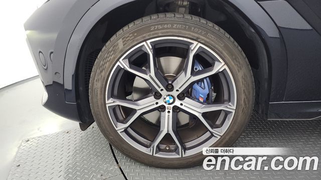 BMW X6 (G06) xDrive40i M Sport 2022 — фото 5