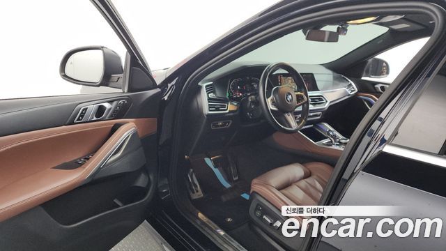 BMW X6 (G06) xDrive40i M Sport 2022 — фото 10