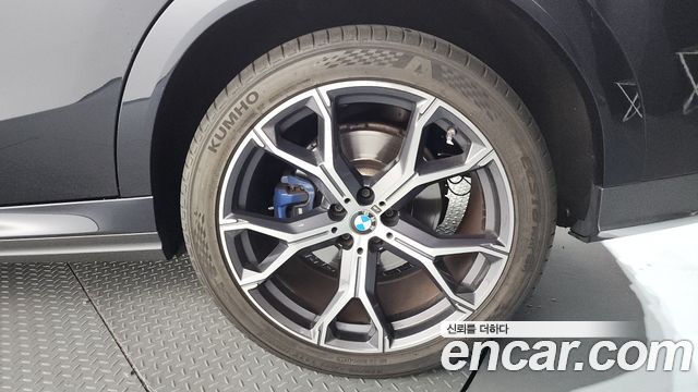BMW X6 (G06) xDrive40i M Sport 2022 — фото 21