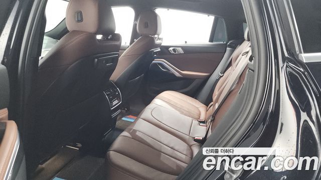 BMW X6 (G06) xDrive40i M Sport 2022 — фото 28