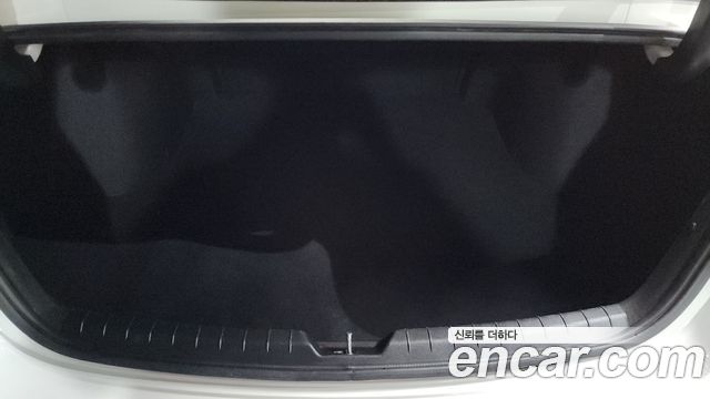 Kia K5 (III) 2.0 Prestige 2022 — фото 20