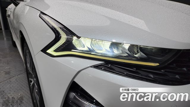 Kia K5 (III) 2.0 Prestige 2022 — фото 22