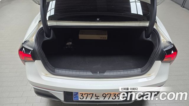 Kia K5 (III) 2.0 Prestige 2024 — фото 30
