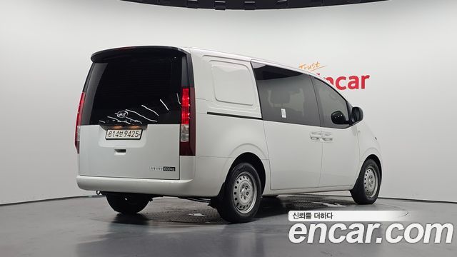 Hyundai Staria Cargo 5-Seater Smart 2023 — фото 2