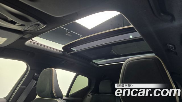 Volvo XC40 B4 R-Design 2021 — фото 18