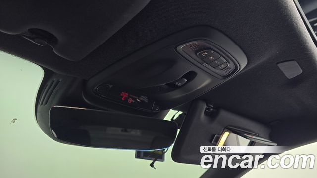 Volvo XC40 B4 R-Design 2021 — фото 20