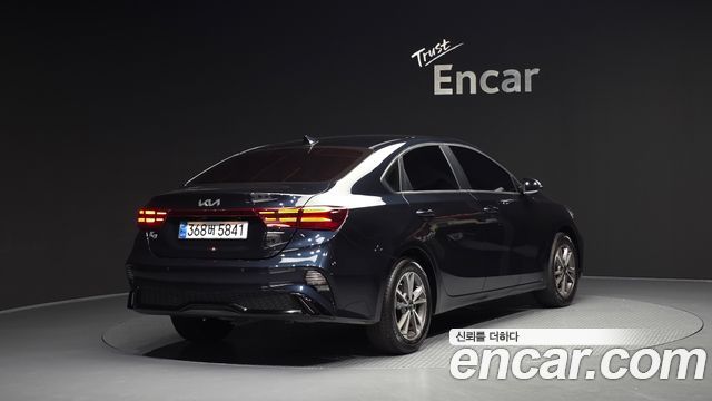 Kia K3 (II) 1.6 Prestige 2024 — фото 2