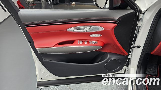 Genesis GV70 3.5T Gasoline AWD 2025 — фото 24