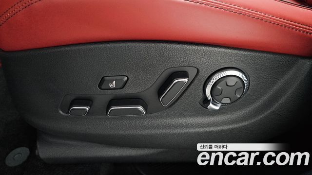 Genesis GV70 3.5T Gasoline AWD 2025 — фото 32