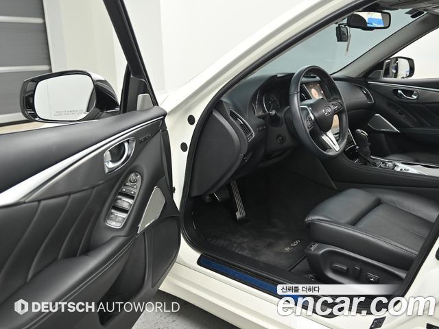 Infiniti Q50 3.5 Blue Sport Sensory 2018 — фото 15