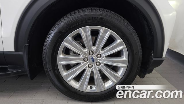 Ford Explorer (VI) 3.3 Hybrid 2022 — фото 21