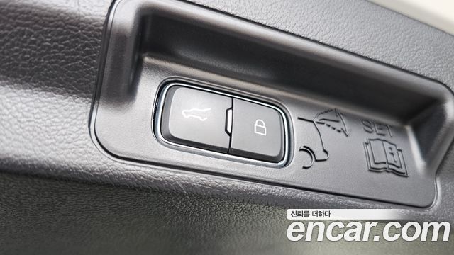 Ford Explorer (VI) 3.3 Hybrid 2022 — фото 27