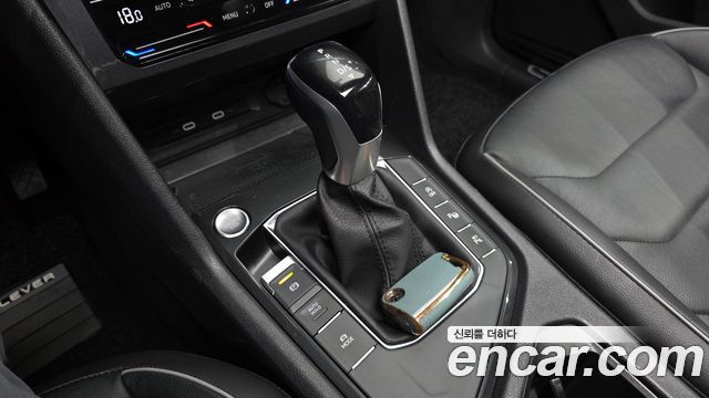 Volkswagen Tiguan (II) 2.0 TDI Prestige 2023 — фото 9