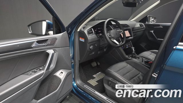 Volkswagen Tiguan (II) 2.0 TDI Prestige 2023 — фото 10