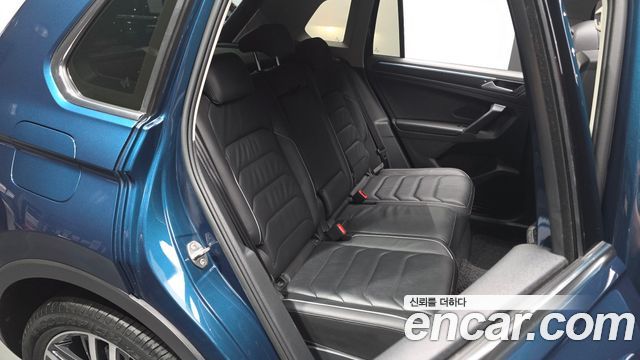 Volkswagen Tiguan (II) 2.0 TDI Prestige 2023 — фото 16