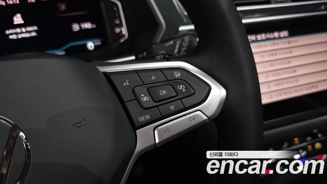 Volkswagen Tiguan (II) 2.0 TDI Prestige 2023 — фото 37