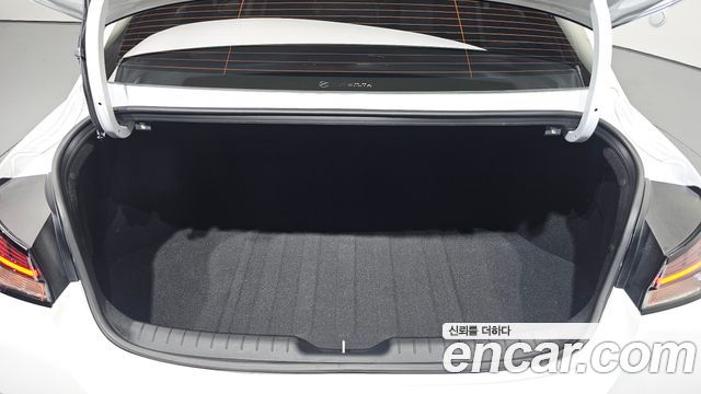 Hyundai Avante Hybrid (CN7) Inspiration 2025 — фото 16